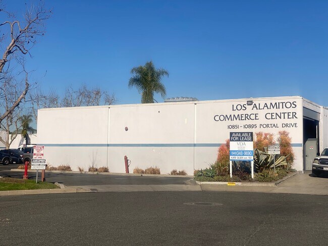 Plus de détails pour 10851-10865 Portal Dr, Los Alamitos, CA - Industriel à louer