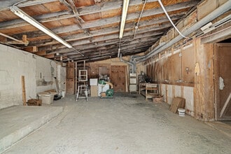 319 W 79th Ter, Kansas City, MO à louer Photo intérieure- Image 1 de 3