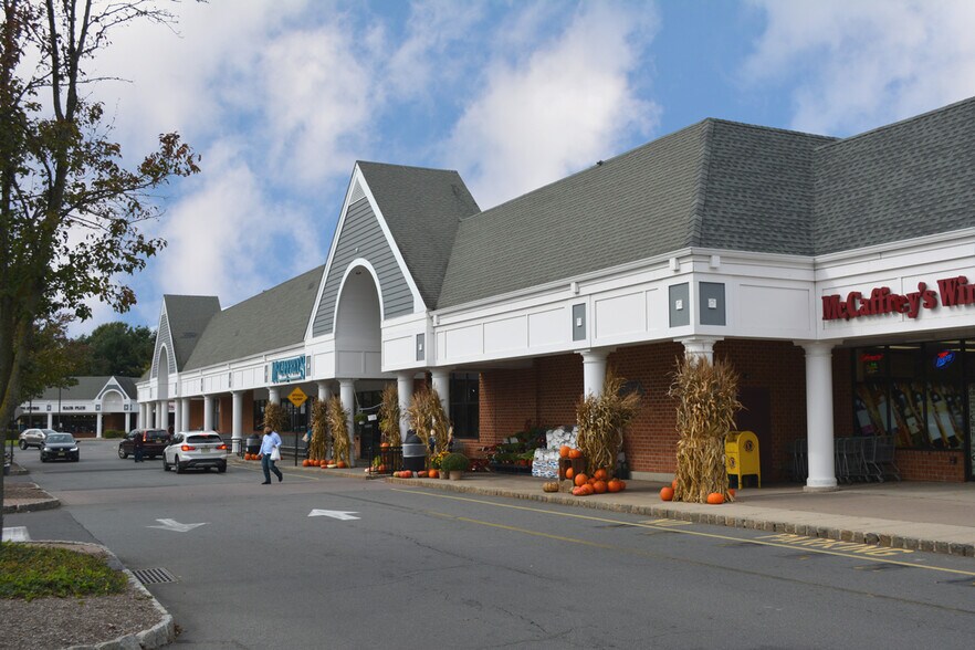 295-335 Princeton Hightstown Rd, West Windsor, NJ à louer - Photo du bâtiment - Image 3 de 5