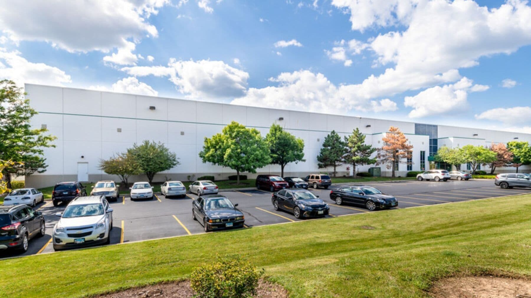 10320 Werch Dr, Woodridge, IL for lease Building Photo- Image 1 of 2