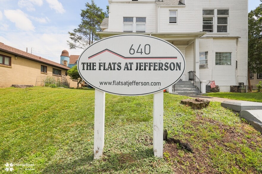 640 Jefferson Ave, Scranton, PA for sale - Building Photo - Image 2 of 25