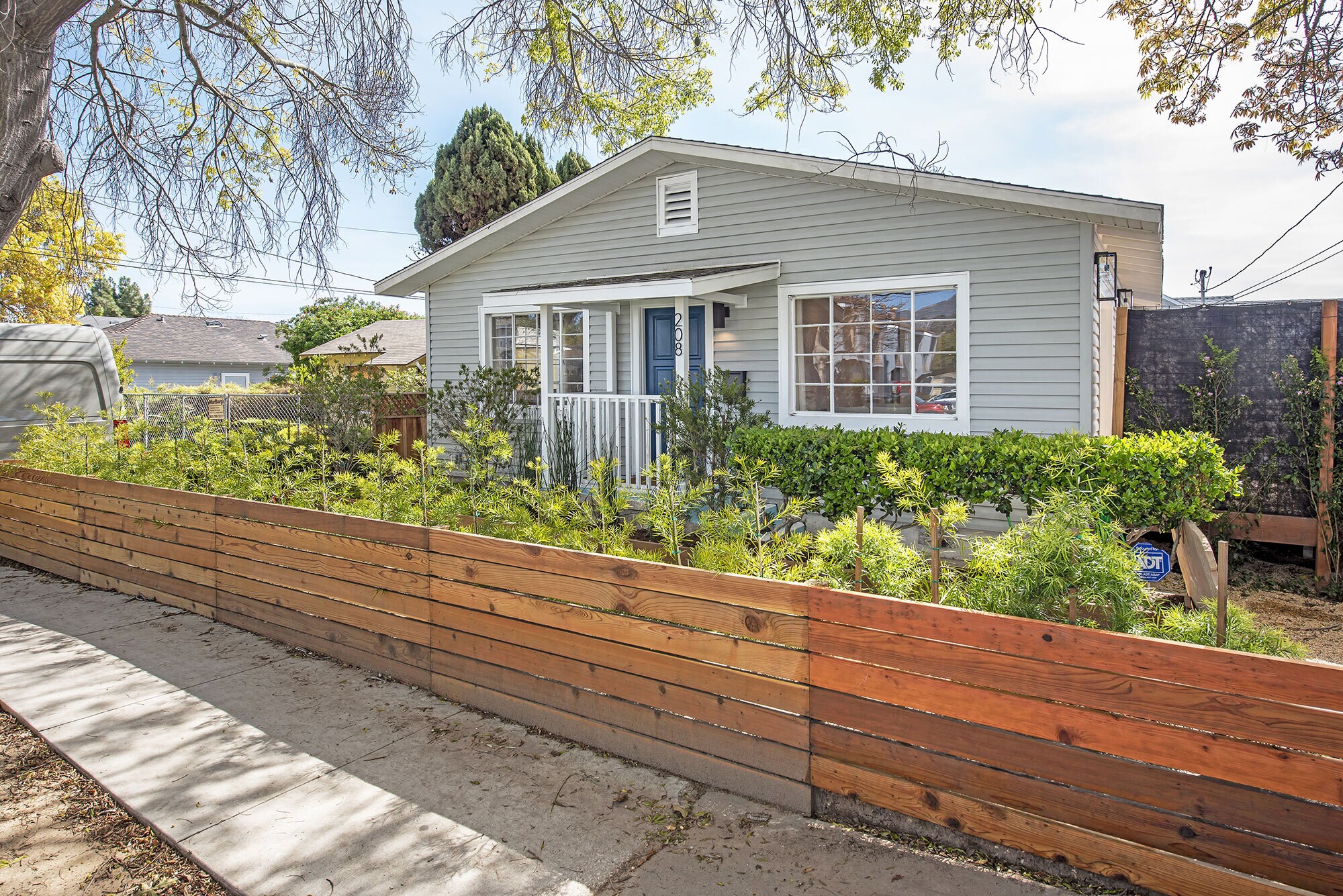 208 S Voluntario St, Santa Barbara, CA à vendre Photo principale- Image 1 de 13
