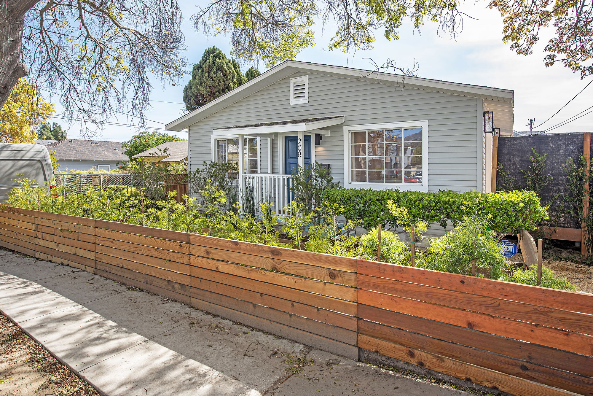 208 S Voluntario St, Santa Barbara, CA for sale Primary Photo- Image 1 of 13