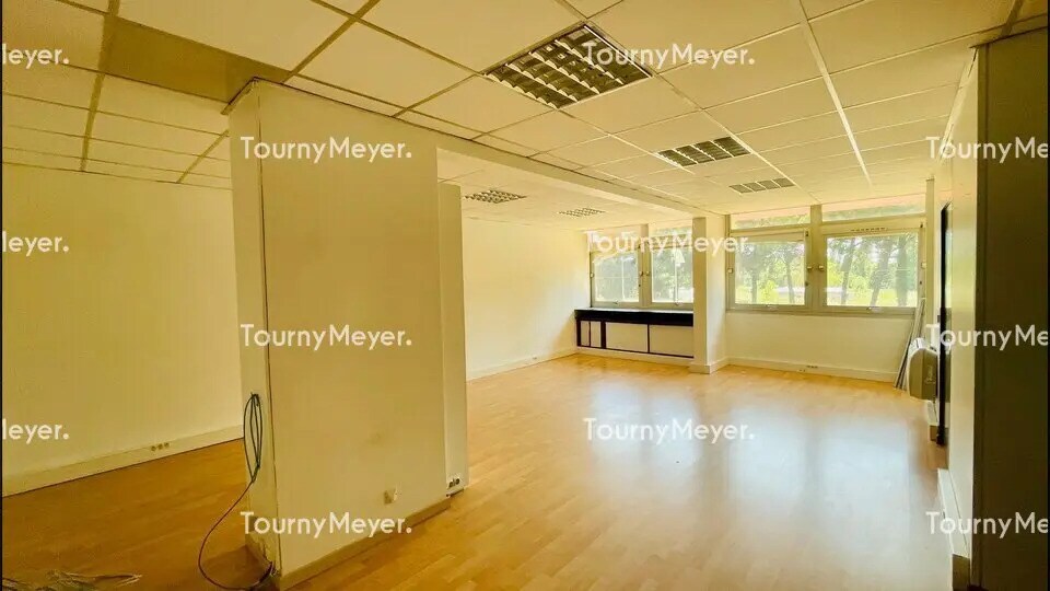 Office in Lattes for lease - Interior Photo - Image 2 of 3