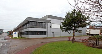 Plus de détails pour Auriol Dr, Greenford - Industriel à louer