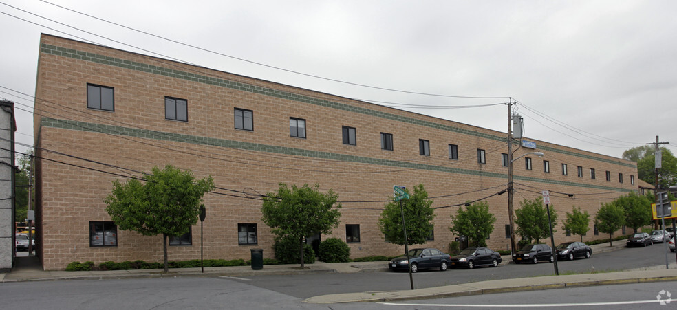 5 N Nepperhan Ave, Elmsford, NY for lease - Primary Photo - Image 1 of 4