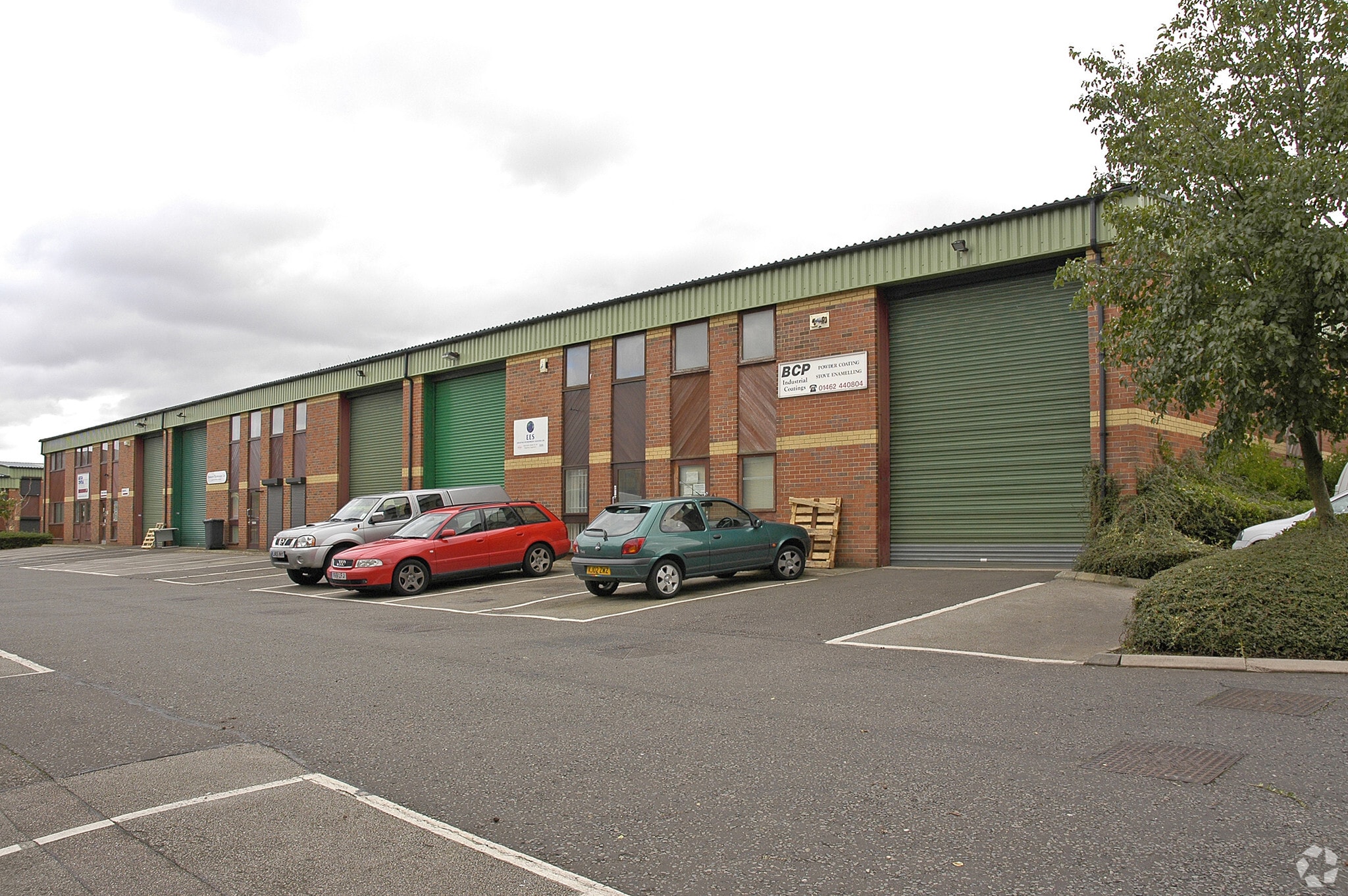 41-49 Knowl Piece, Hitchin for lease Primary Photo- Image 1 of 6