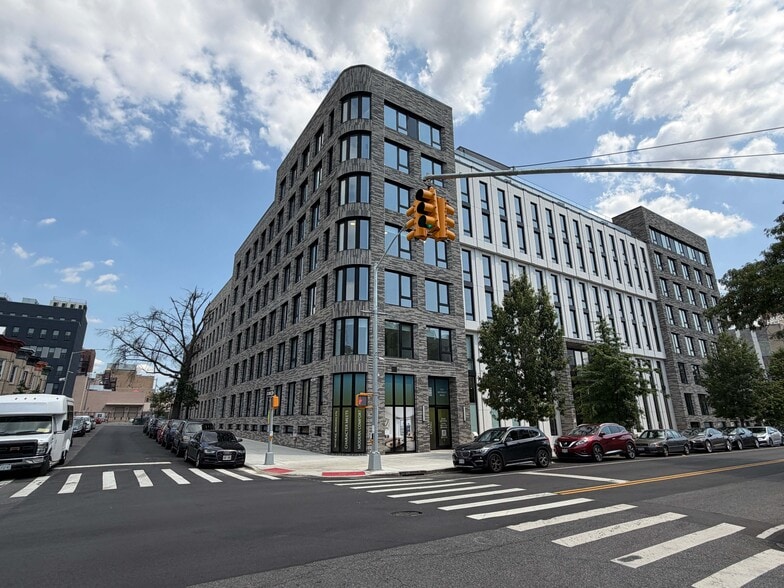 2363 Bedford Ave, Brooklyn, NY for lease - Building Photo - Image 1 of 16