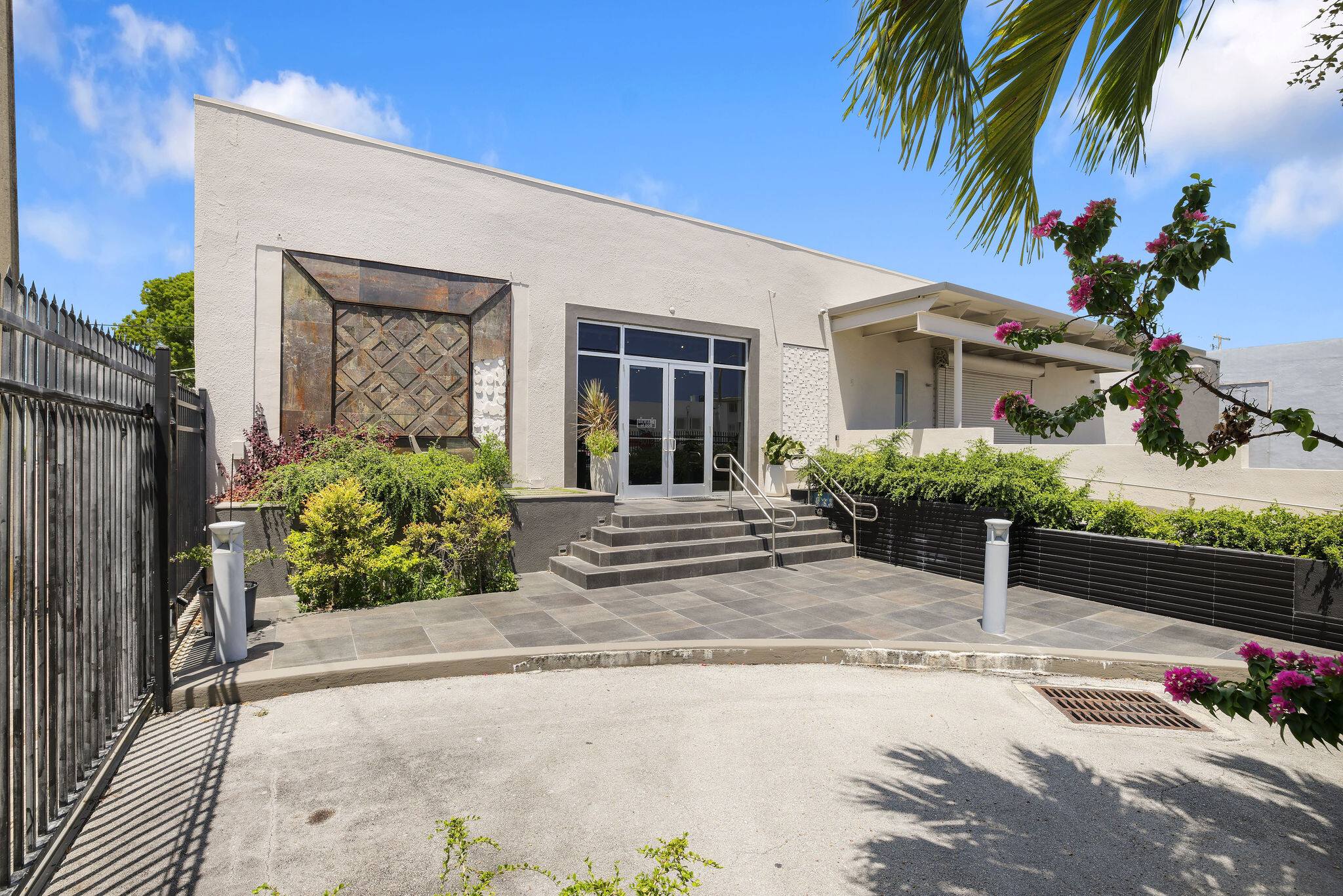 275 NE 59th St, Miami, FL for lease Primary Photo- Image 1 of 19