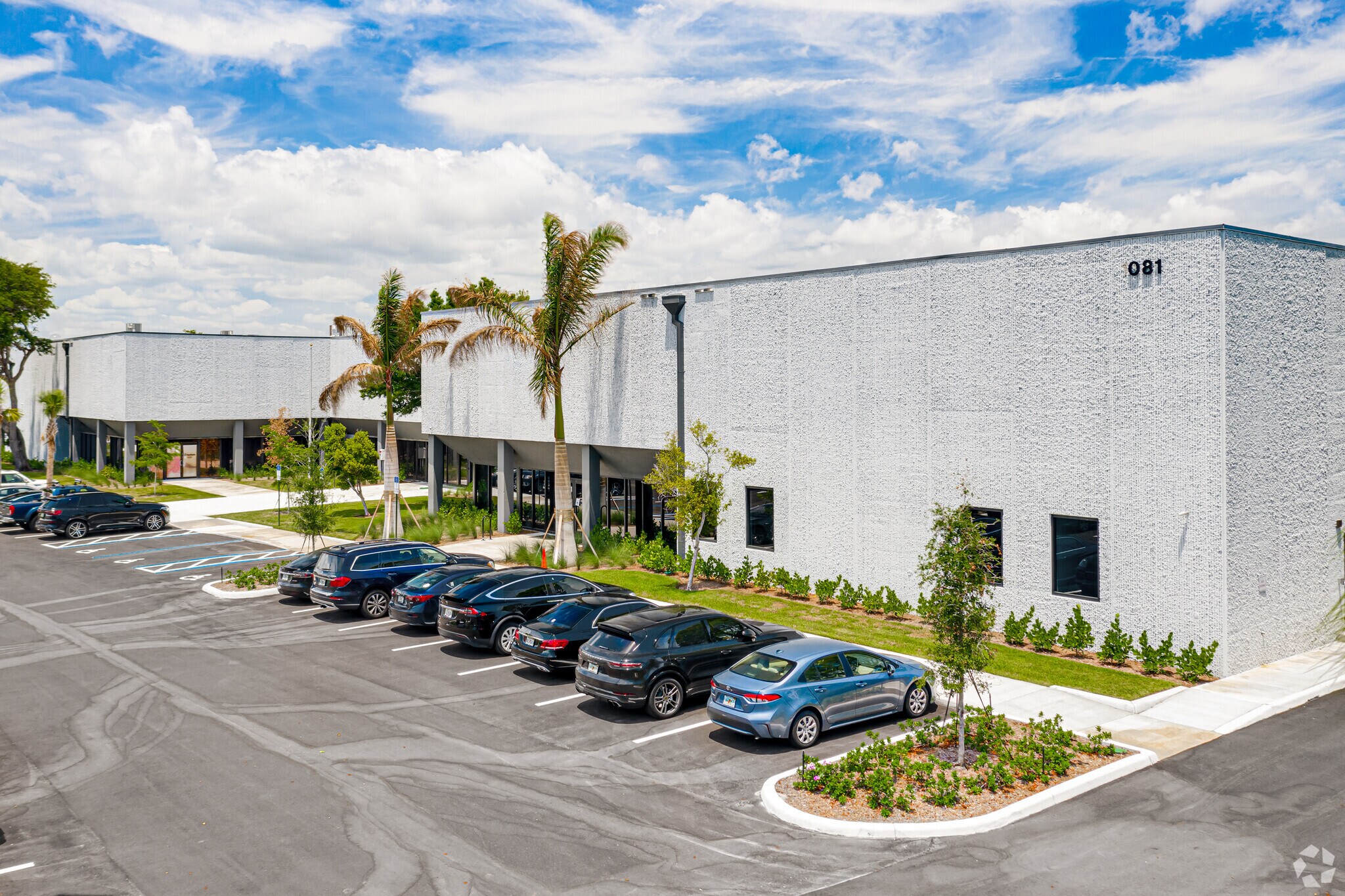 1081 Holland Dr, Boca Raton, FL à louer Photo du bâtiment- Image 1 de 8