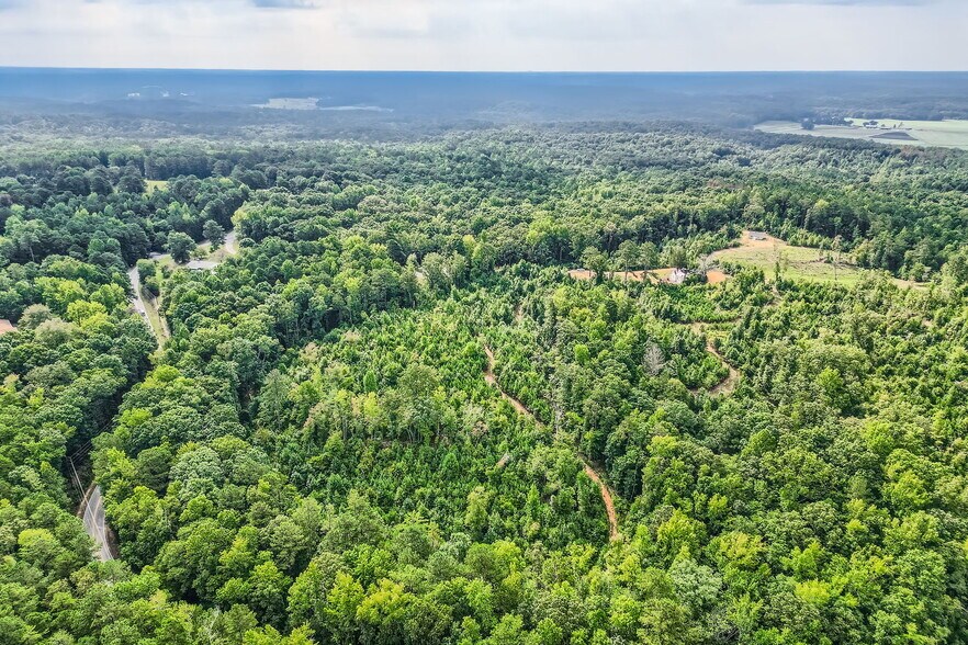 5211 Donna Rd, Douglasville, GA for sale - Building Photo - Image 2 of 20