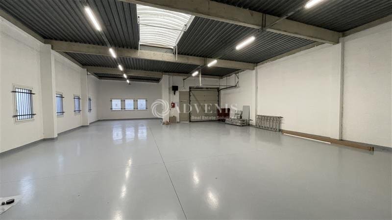 Flex in Lognes for lease Interior Photo- Image 1 of 9
