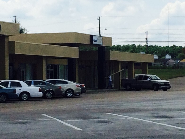 1924 Reeves St, Dothan, AL à vendre - Photo du bâtiment - Image 2 de 12