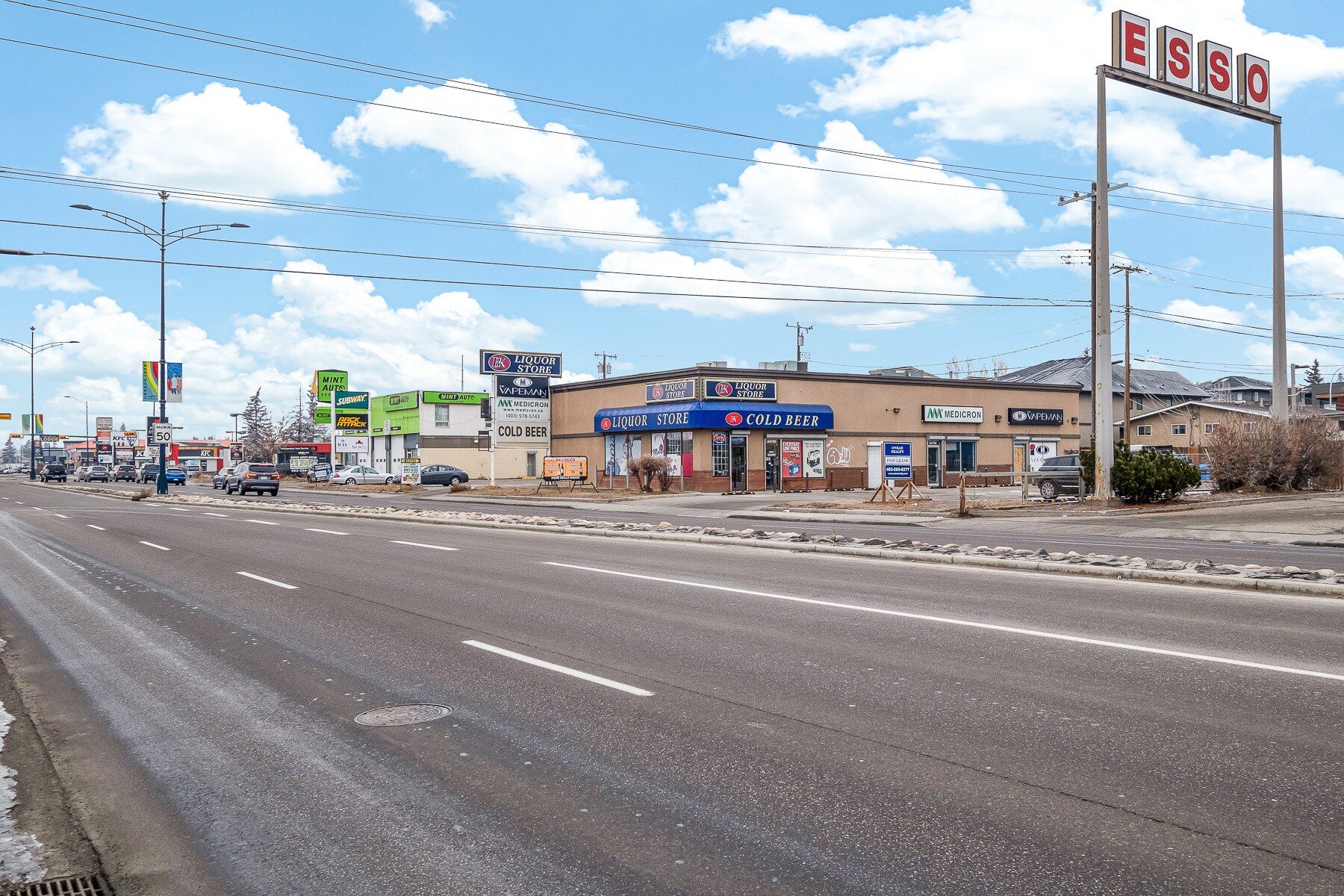 4708 16 Av NW, Calgary, AB for sale Primary Photo- Image 1 of 1
