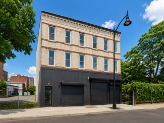 Plus de détails pour 511 Perry St, Trenton, NJ - Commerce de détail à vendre