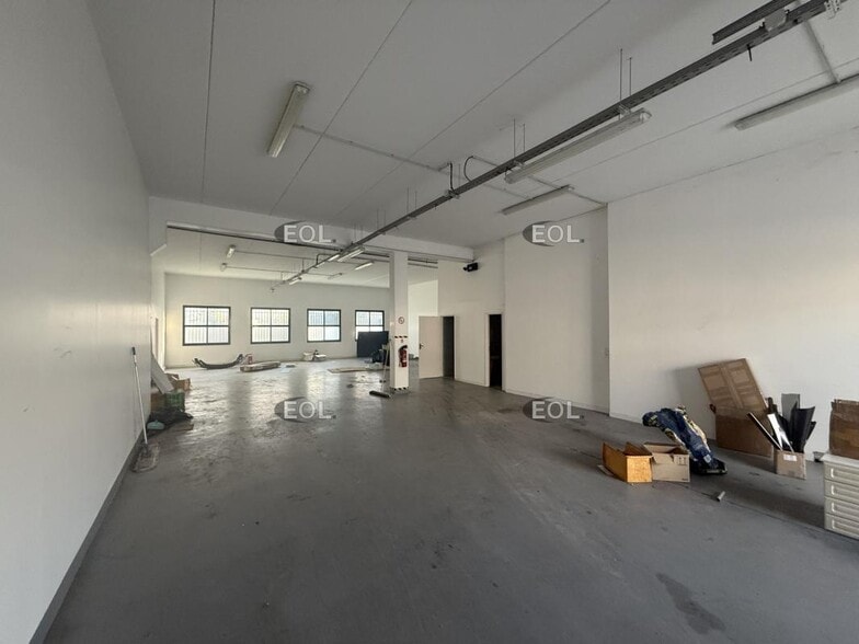 Flex in Croissy-Beaubourg for sale - Interior Photo - Image 2 of 10