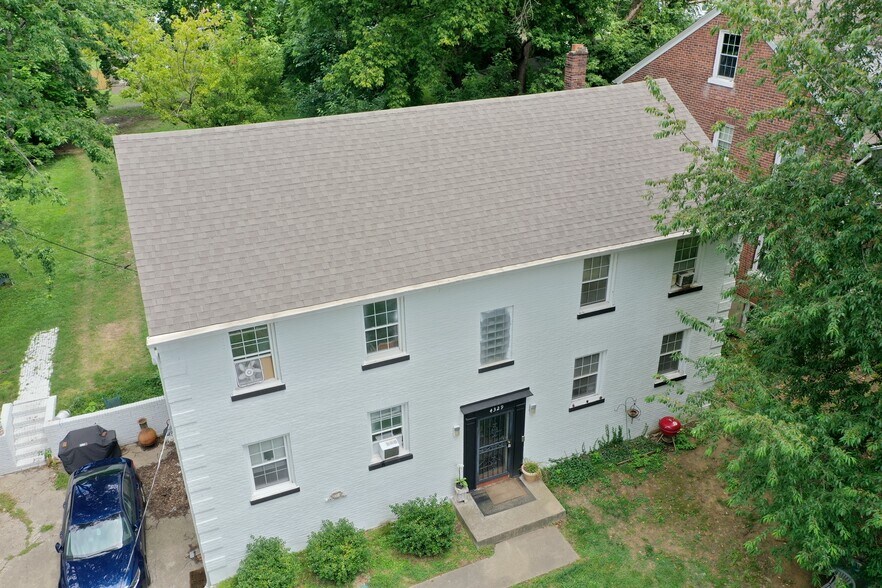 4329 S 2nd St, Louisville, KY à vendre - Photo du bâtiment - Image 2 de 6
