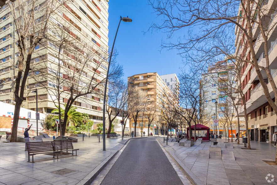 Bureau dans Barcelone, Barcelona à louer - Photo du bâtiment - Image 2 de 6