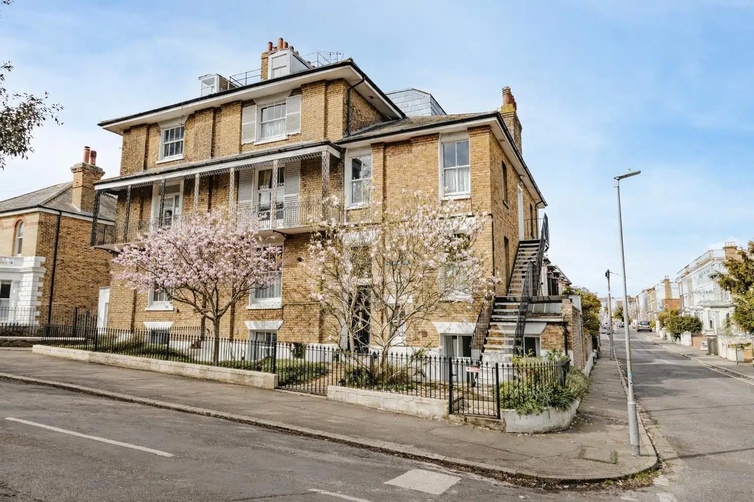 21 Vale Sq, Ramsgate for sale Building Photo- Image 1 of 36