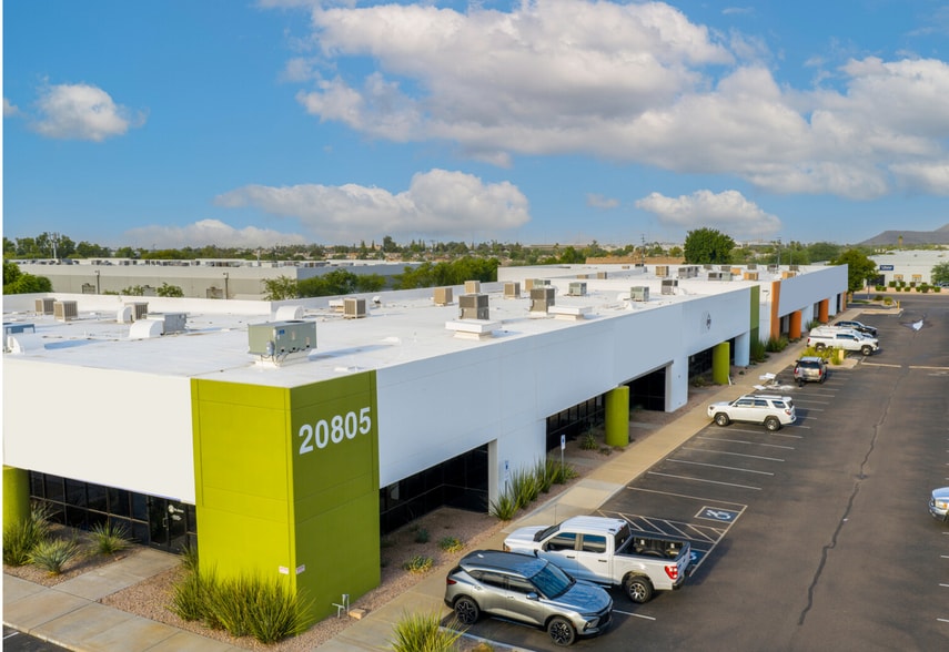 20805 N 19th Ave, Phoenix, AZ for lease - Building Photo - Image 3 of 15