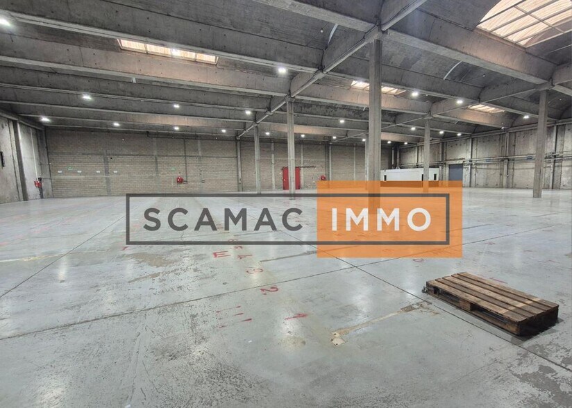 Industrial in Gonesse for lease - Interior Photo - Image 1 of 3