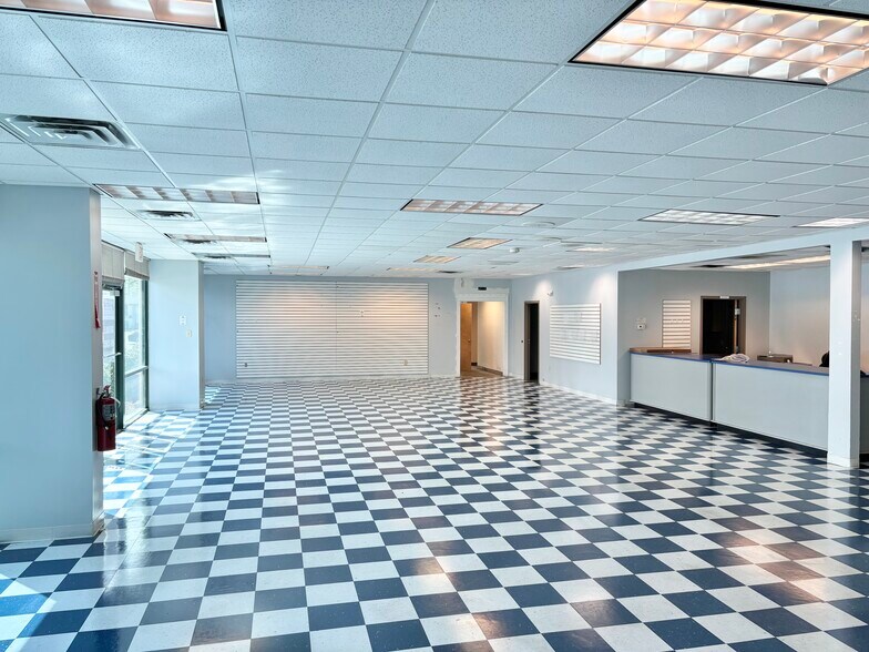 3303 Airline Blvd, Portsmouth, VA à vendre - Photo du bâtiment - Image 2 de 14