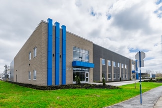 Plus de détails pour 315-317 Av Avro, Pointe-claire, QC - Industriel à louer