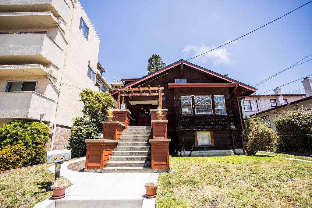 1643 Oxford St, Berkeley, CA à vendre Photo du bâtiment- Image 1 de 34
