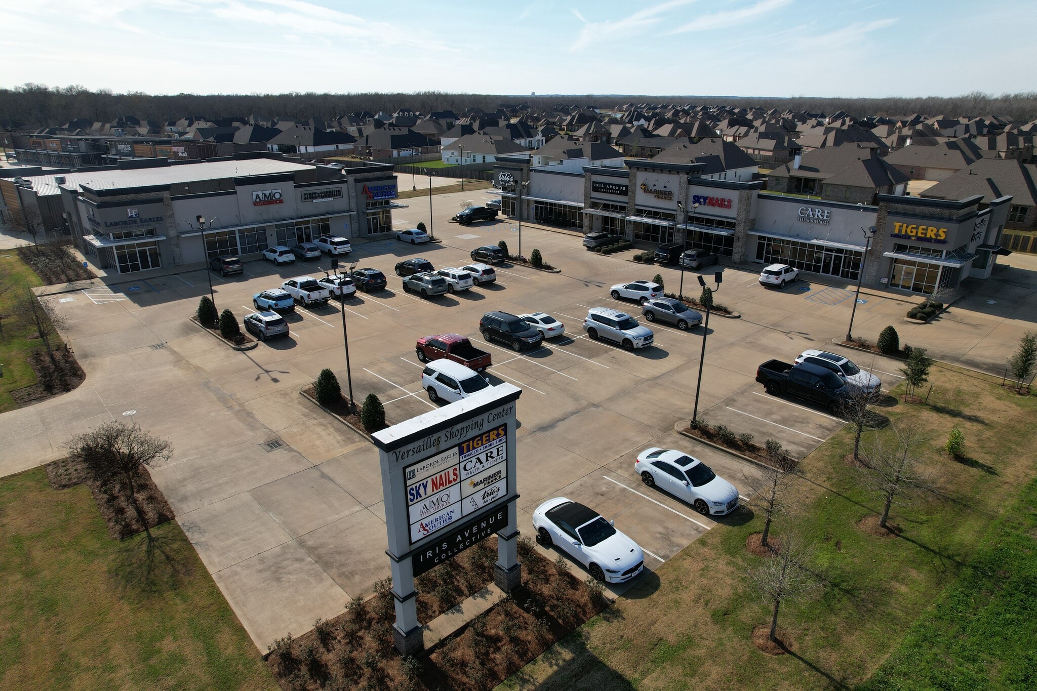 100 Versailles Blvd, Alexandria, LA for lease Primary Photo- Image 1 of 5