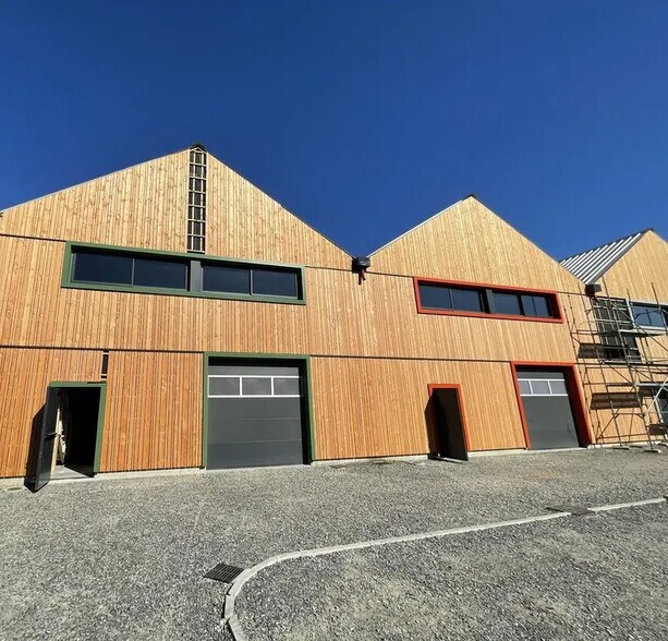 Flex dans Saint-Herblain à louer - Photo du bâtiment - Image 1 de 5