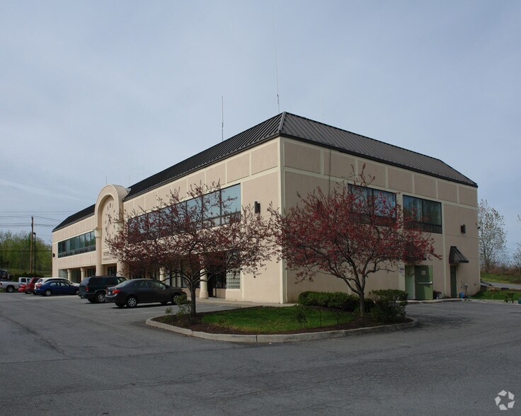 254 Rt-17k, Newburgh, NY for lease - Building Photo - Image 2 of 5