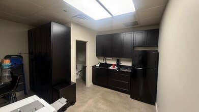 15876 N 76th St, Scottsdale, AZ for lease Interior Photo- Image 2 of 11