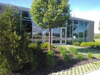 More details for 101 Tower Dr, Burr Ridge, IL - Industrial for Sale