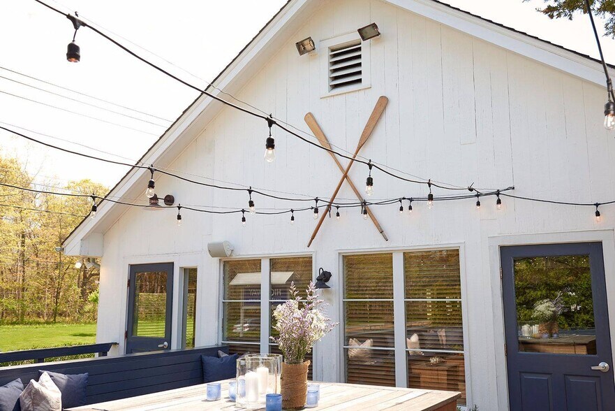 290 Montauk Hwy, East Hampton, NY à vendre - Photo du bâtiment - Image 2 de 28