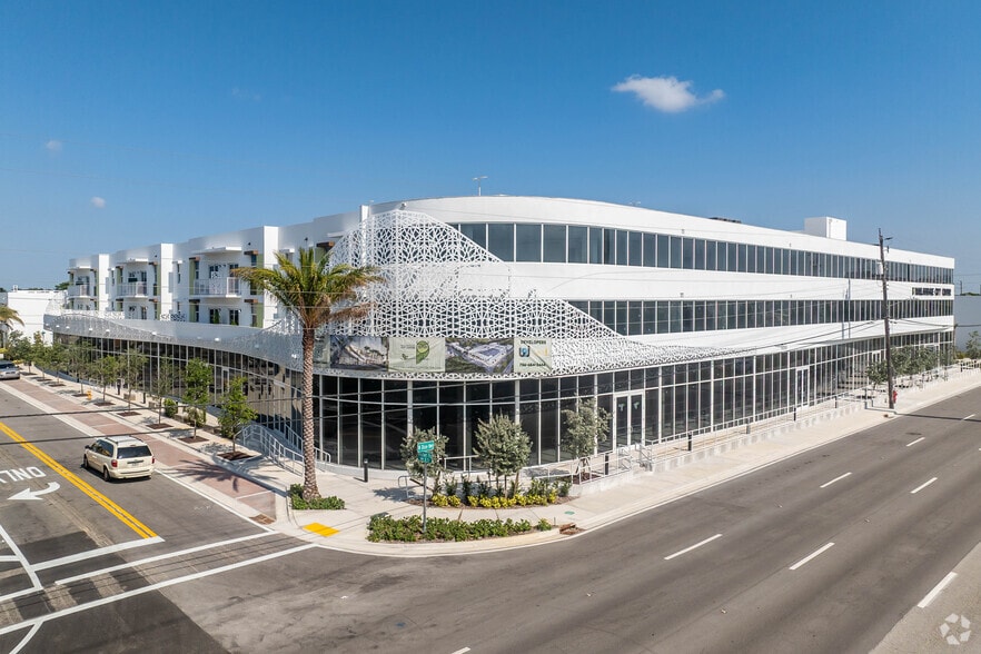 500 N Dixie Hwy, Hallandale Beach, FL for lease - Building Photo - Image 1 of 16