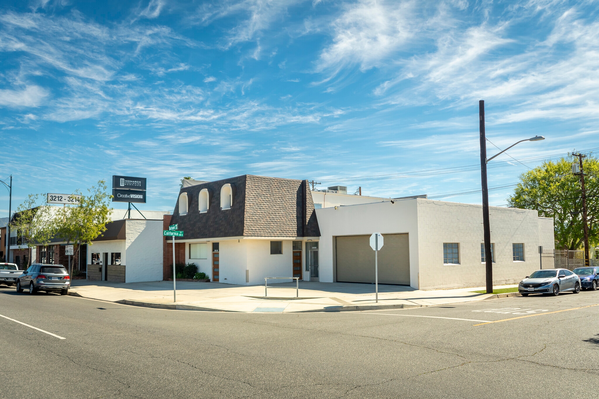 3220 W Burbank Blvd, Burbank, CA for lease Primary Photo- Image 1 of 18