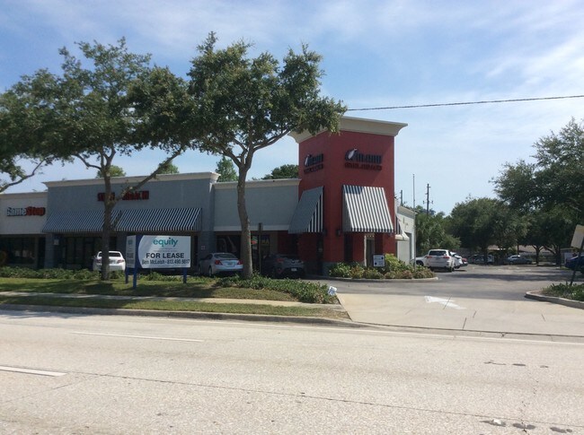 Plus de détails pour 3942 Tyrone Blvd N, Saint Petersburg, FL - Commerce de détail à louer
