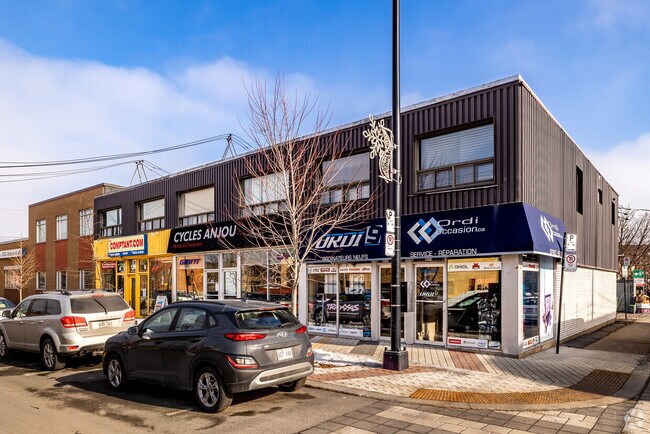 Plus de détails pour 8682-8688 Av De Chaumont, Montréal, QC - Commerce de détail à vendre