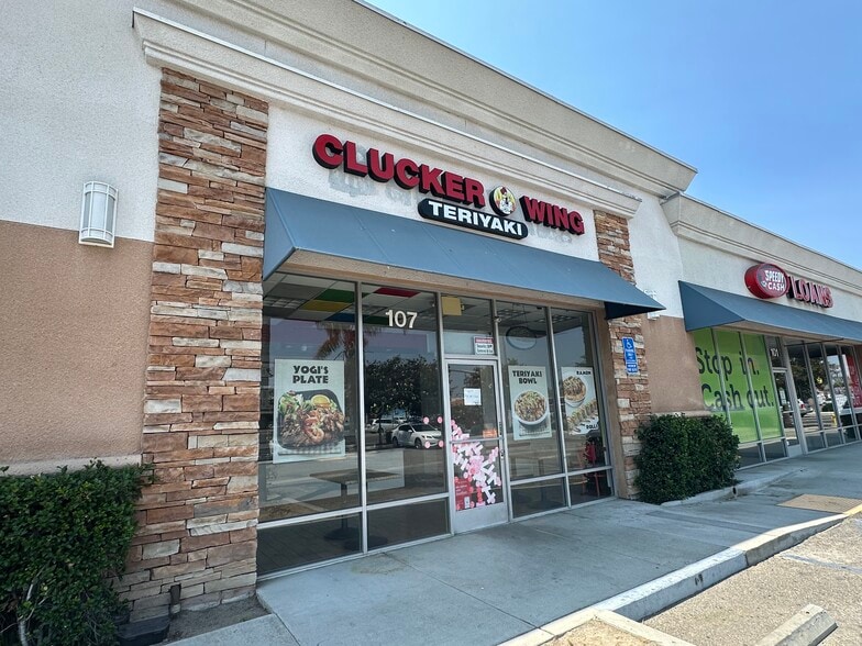 101-111 S Brookhurst St, Anaheim, CA for lease - Building Photo - Image 3 of 10