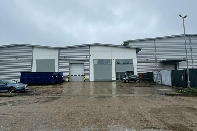 Plus de détails pour Arenson Way, Dunstable - Industriel à louer