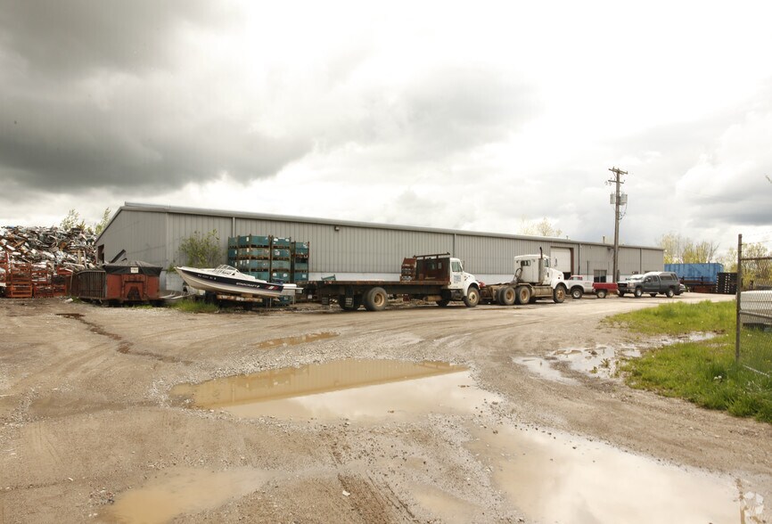 3080 Toddiem Dr, Howell, MI à louer - Photo du bâtiment - Image 2 de 2