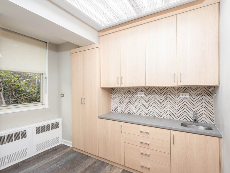 185 E 85th St, New York, NY for lease - Interior Photo - Image 3 of 7