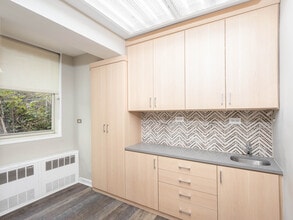 185 E 85th St, New York, NY for lease Interior Photo- Image 2 of 4