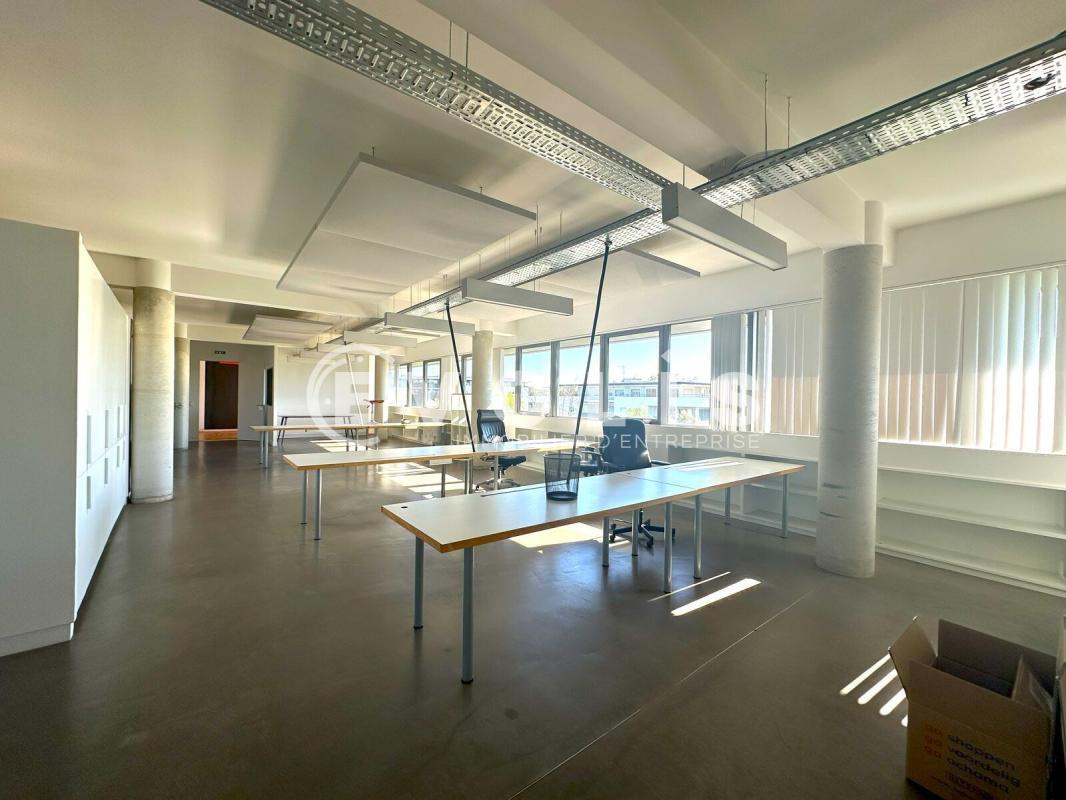 Office in Bruges for sale Interior Photo- Image 1 of 6