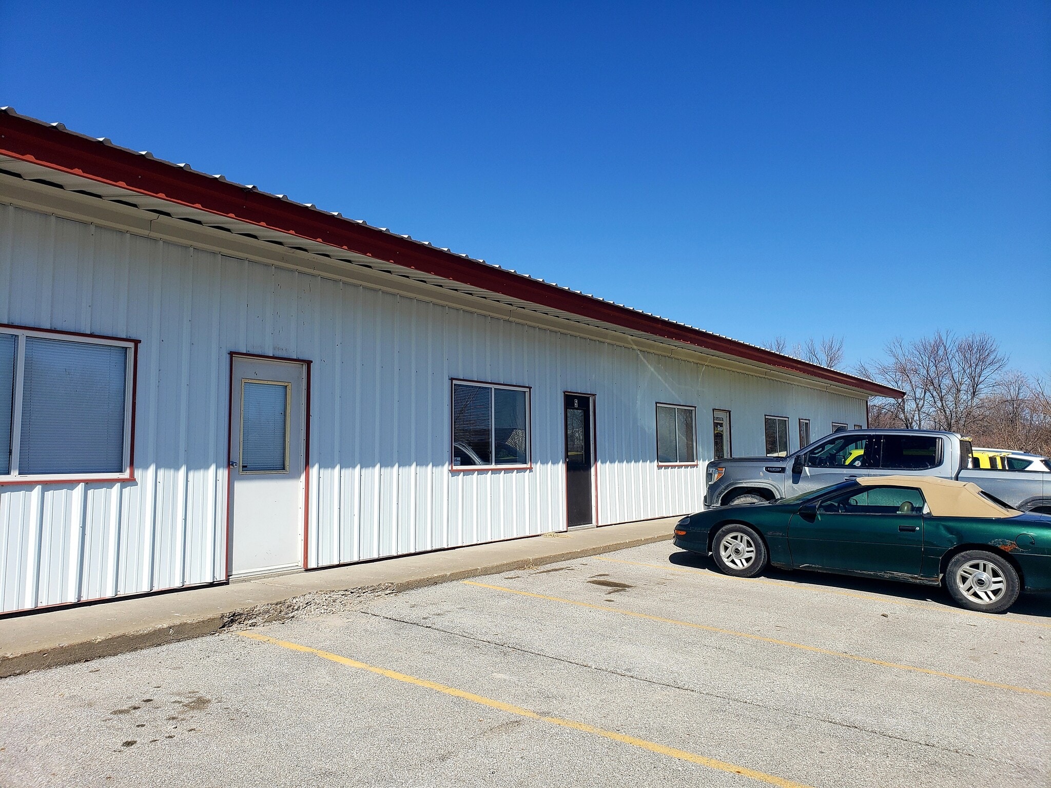 1201 Airport Rd, Ames, IA for lease Building Photo- Image 1 of 1