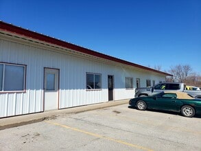 1201 Airport Rd, Ames, IA for lease Building Photo- Image 1 of 1
