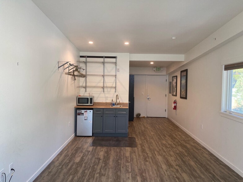8414 Speckled Ave, Kings Beach, CA for lease - Building Photo - Image 3 of 5