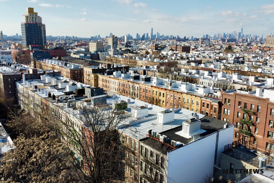 17-26 Woodbine St, Ridgewood, NY for sale - Building Photo - Image 3 of 6