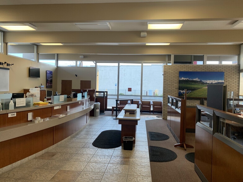 407 State St, Weiser, ID for lease - Interior Photo - Image 3 of 8