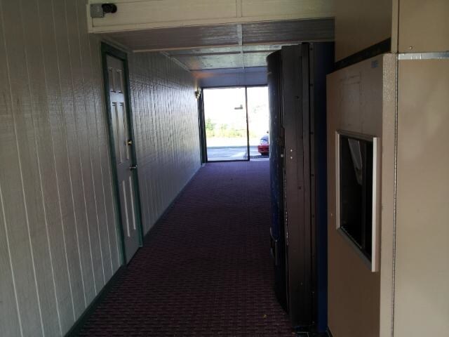 932 S Kerr Blvd, Sallisaw, OK à vendre - Photo du bâtiment - Image 2 de 10